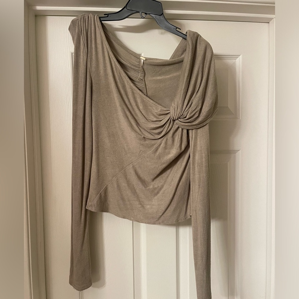 Free People Tan Long Sleeve Size M